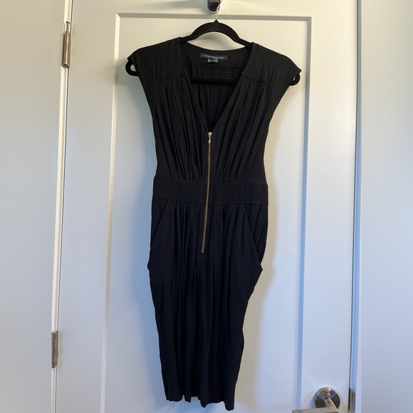 French Connection Blk Dress, Front Gold Zipper, shoulder covered sleeves, Cotton - Picture 1 of 4
